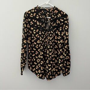 NEW Torrid Shirt Womens 10 M/L Black Yellow Floral Lenny Peasant Top Blouse